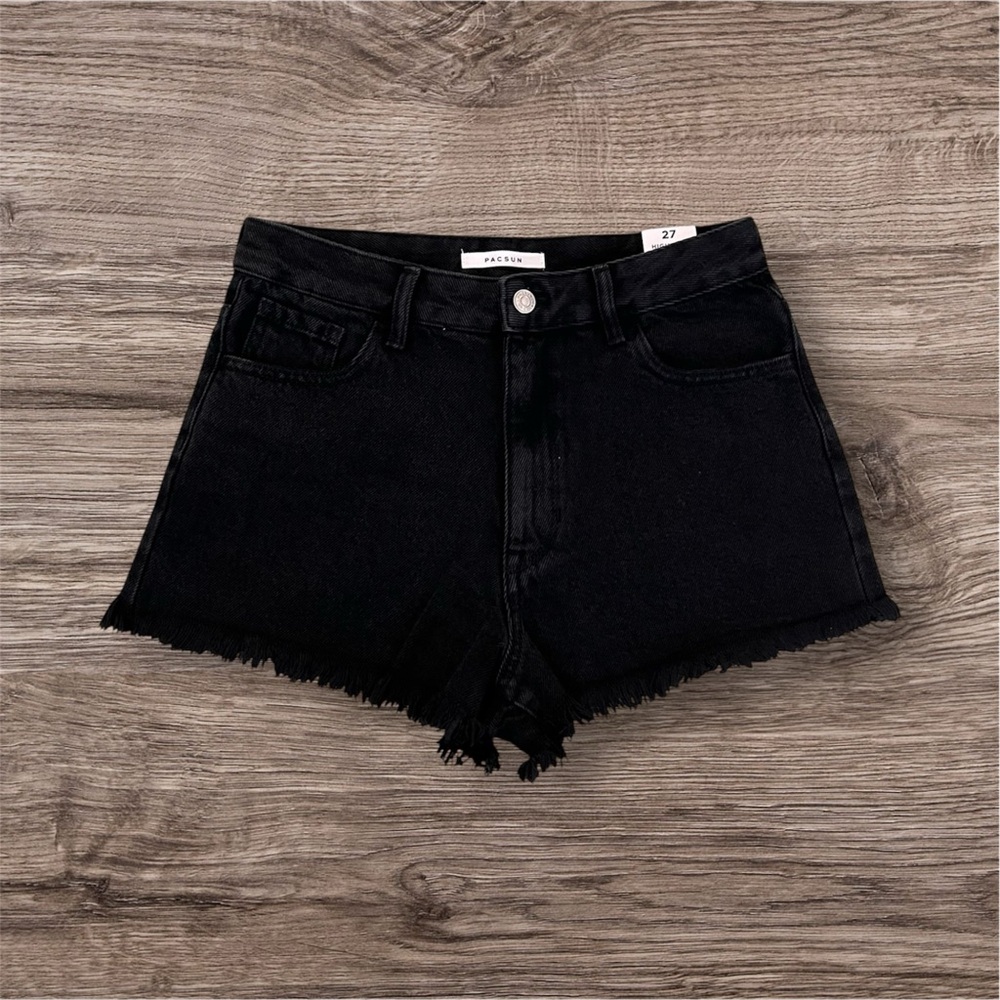 PacSun High Waisted Black Festival Denim Shorts NWT | Frayed Hem | Size 27
